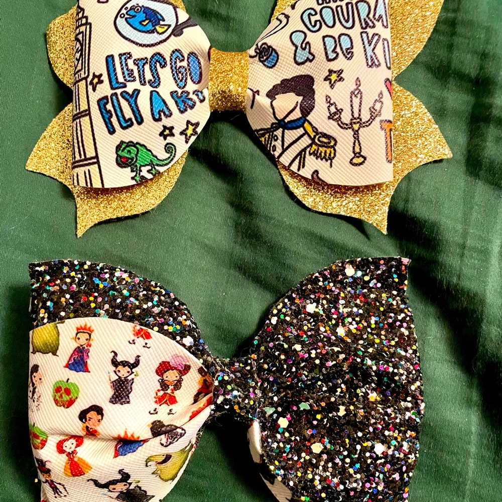 2 Disney Hair Bows Beauty and the Beast/Villains